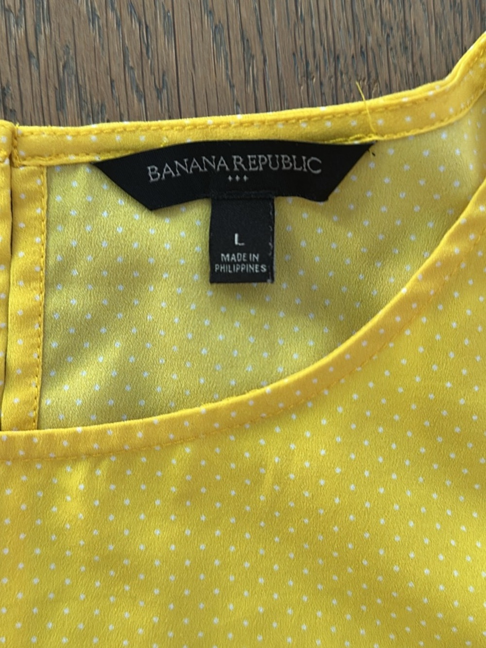 Banana Republic Bright Yellow Short Sleeve Blouse - Picture 2 of 5